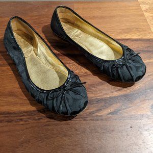 Coach flats